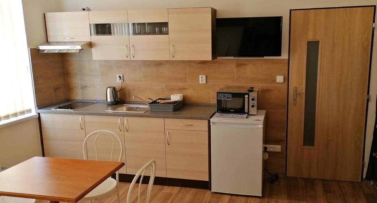 Booking Trzni ديشين المظهر الخارجي الصورة